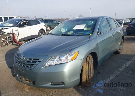 2007 Toyota Camry Le z USA, uszkodzony, nr VIN JTNBE46K473119846